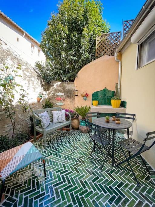 Petit Patio - 2 Chambres - Centre Ville - Climatisation Cassis Buitenkant foto
